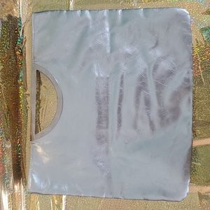 Vintage Metallic Silver Purse with Magnetic Closure